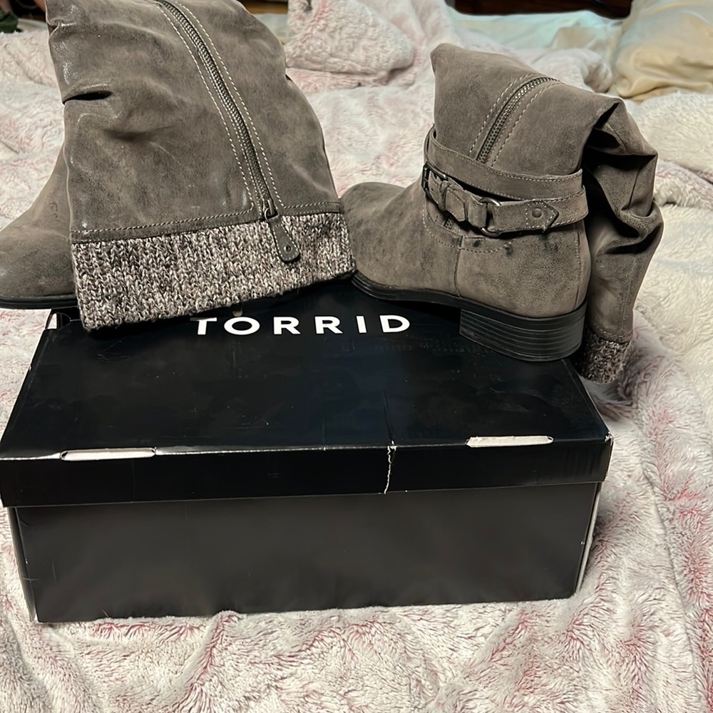 Grey boots torrid